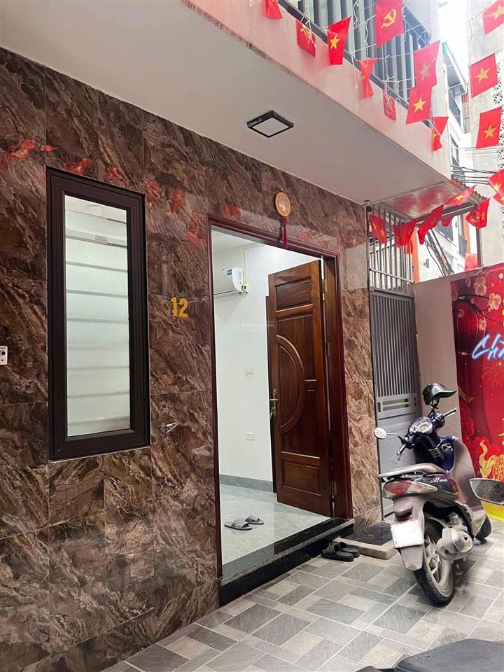 Cho thuê nhà xây mới ngọc thuỵ3 ngủ nội thất cơ bản  gần trường học  phố gia thượng
