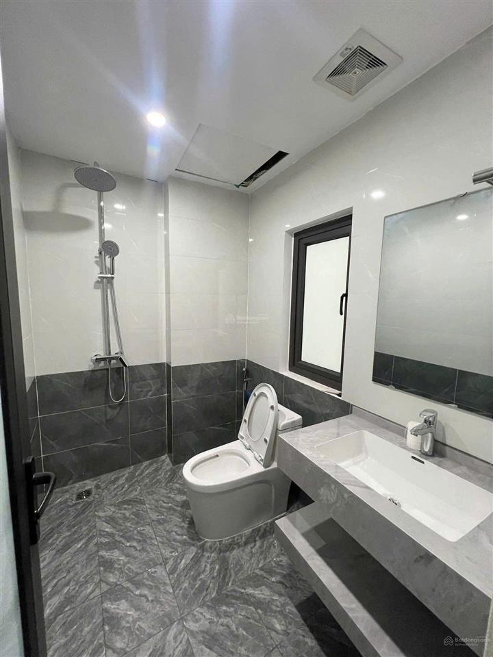 Cho thuê nhà xây mới ngọc thuỵ3 ngủ nội thất cơ bản  gần trường học  phố gia thượng