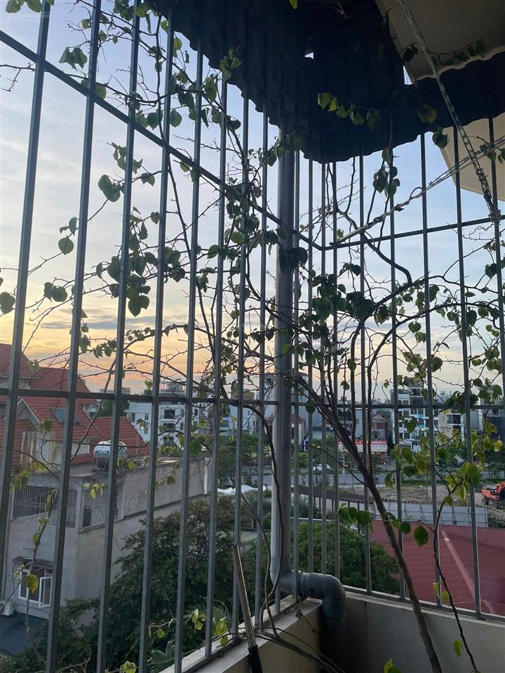 Cho thuê nhà riêng ngọc thụy 3 ngủ full đồ gần chợ ngọc thụy trường quóc tế việt pháp khu khai sơn