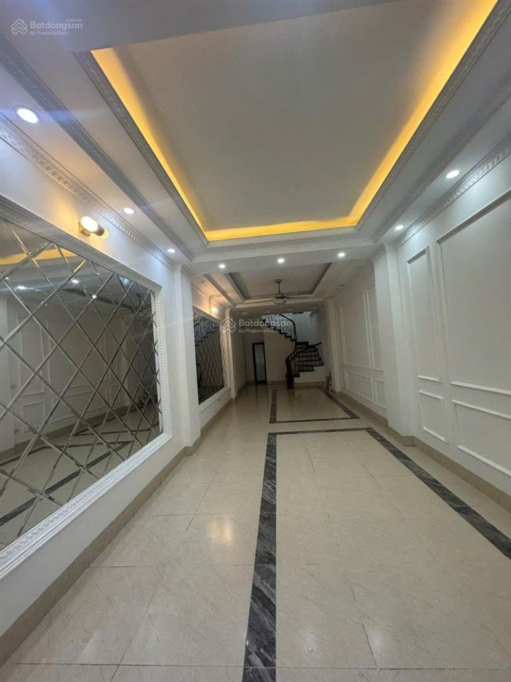 Cho thuê nhà long biên tư đình cổ linh ô tô vào nhà gần cầu vĩnh tuysiêu thị aeon mall long biên