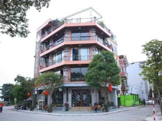 Cho thuê căn góc vỉa hè ô tô tránh long biên  việt hưng  làm vp showroom  trưng bày sản phẩm