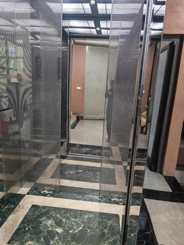 Cho thuê căn góc vỉa hè ô tô tránh long biên  việt hưng  làm vp showroom  trưng bày sản phẩm