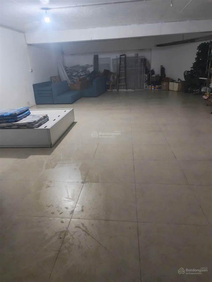 Cho thuê căn góc vỉa hè ô tô tránh long biên  việt hưng  làm vp showroom  trưng bày sản phẩm