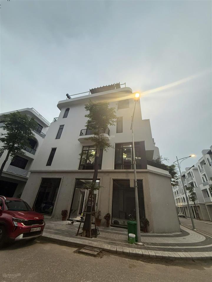 Bán biệt thự đẹp tại vaquarius văn giang, 15 tỷ, 90m2, nhiều tiện ích hot!