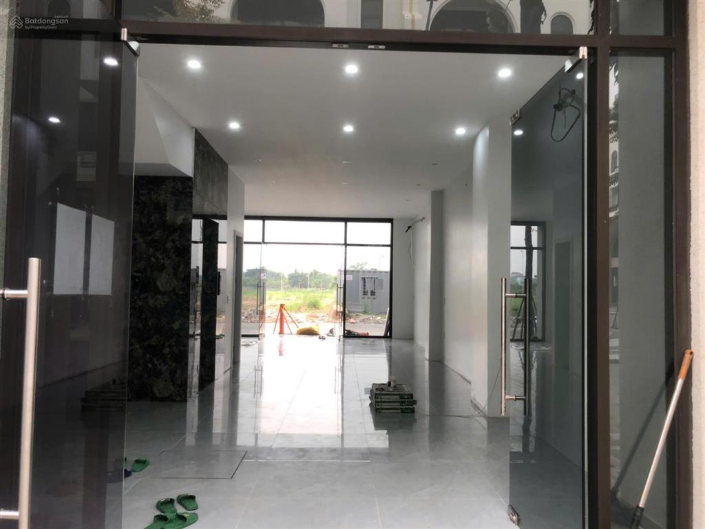 Bán biệt thự đẹp tại vaquarius văn giang, 15 tỷ, 90m2, nhiều tiện ích hot!