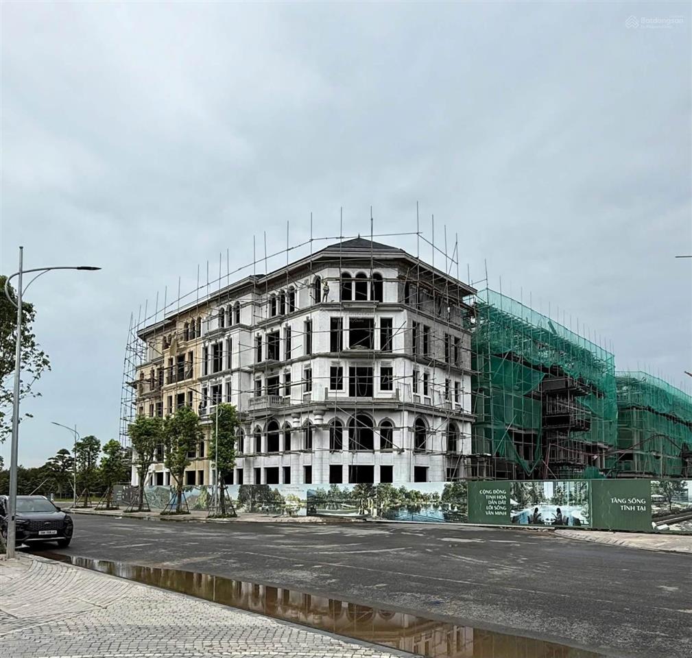 Chính chủ tôi cần cắt lỗ 5 tỷ căn bt4.11 alluvia city giá mua 40 tỷ, bán 35 tỷ đang vay vcb