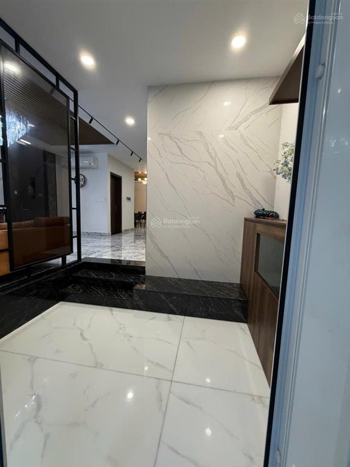 Biệt thự cho thuê  đầy đủ nội thất q7 gần phú mỹ hưng  giá 58 triệu / tháng