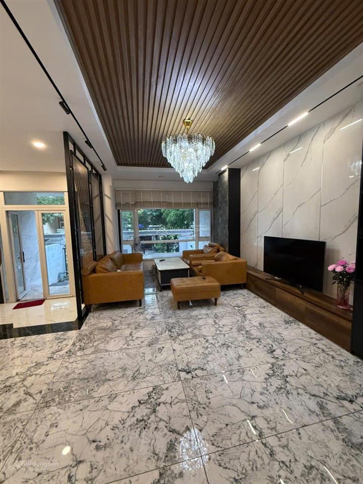 Biệt thự cho thuê  đầy đủ nội thất q7 gần phú mỹ hưng  giá 58 triệu / tháng