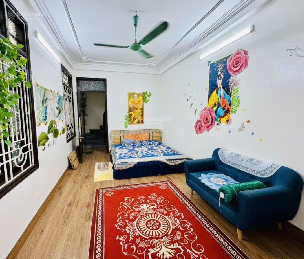 Nhà đẹp lô góc  bát tràng gia lâm  ngõ thông ôtô 7 chỗ chạy vòng  kinh doanh bán hàng được