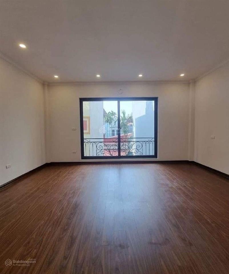 Nhà đẹp  ỷ lan đặng xá, nhà đẹp, thông số vàng, gần trục chính,