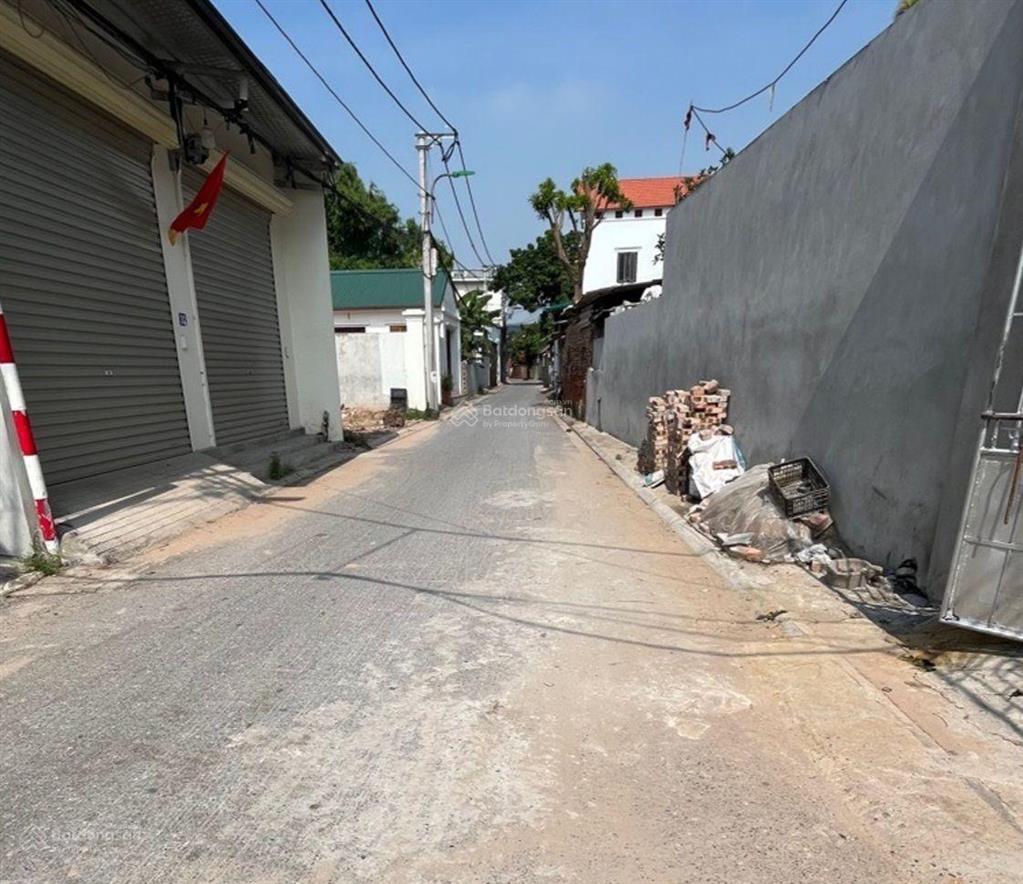 #mảnh đất đẹp  dương đức hiền, thuận an hà n ô tô vào qua
 gần trường học chợ giao thông thuận