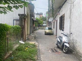 Đất đẹp vuông nguyễn văn cừ việt hưng long biên