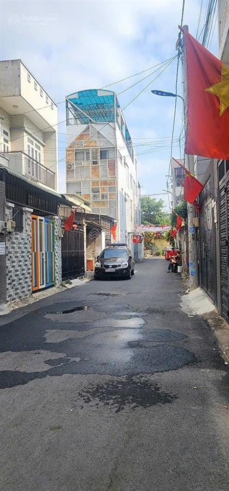 Giá chốt trước lễ 30/4 dưới 4 tỷ ! nhà c4 hxh đs8 linh xuân thủ đức dt 68m2 2pn shr vuông vức