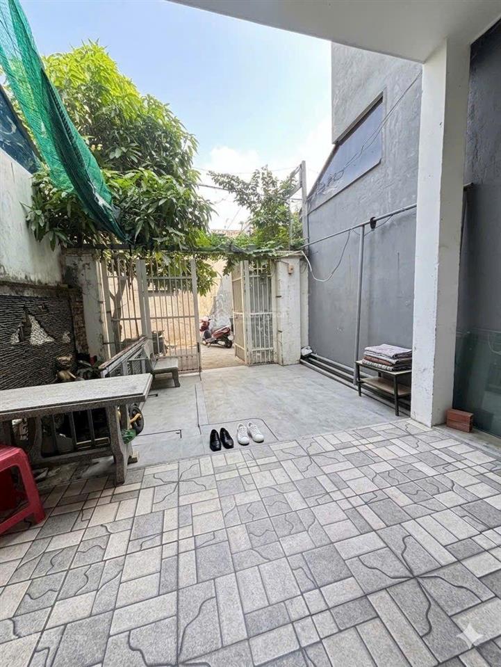 5 tỷ3  66m2  ô tô vào tận nhà ở tăng nhơn phú b q9 không còn nhiều