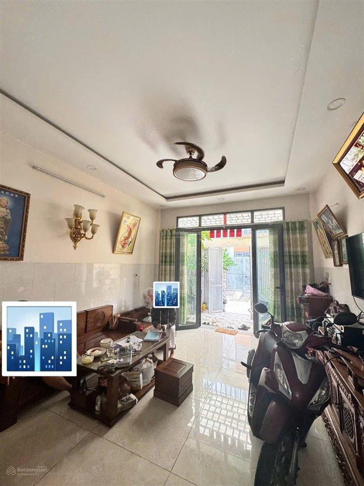 Hiếm thật sự nhà 3 tầng 5pn  5.2 tỷ tl võ văn hát ngay khu công nghệ cao