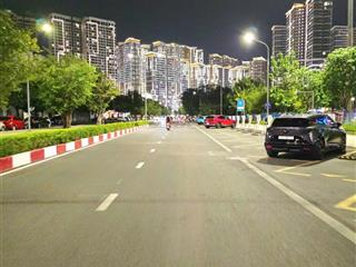 Nhà ngay vinhomes 2 tầng 3pn chỉ hơn 3 tỷ  hxh vào nhà