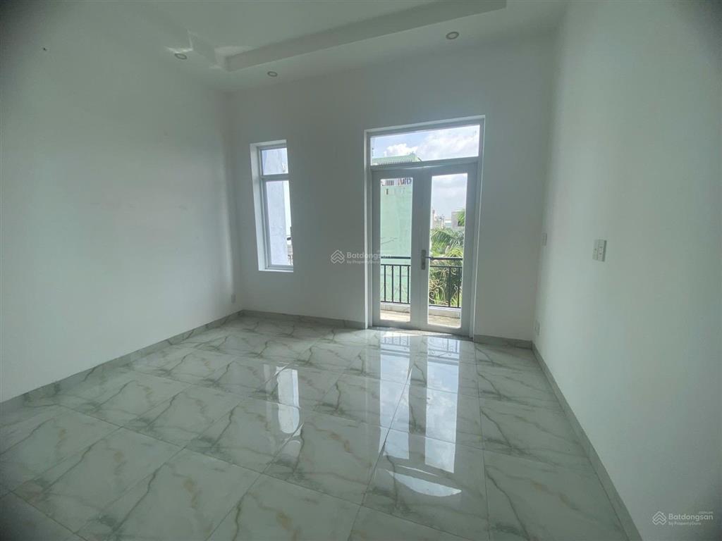 Nhà hoàng hữu nam  ô tô vào nhà 3 tầng nhỉnh 6 tỷ tl  ngay ngã 3 mỹ thành