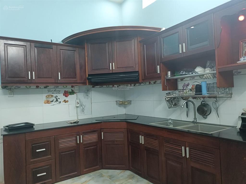 Nhà diện tích đẹp 104m2  2 tầng  nhỉnh 5 tỷ ngay đh maketing  võ văn hát long trường