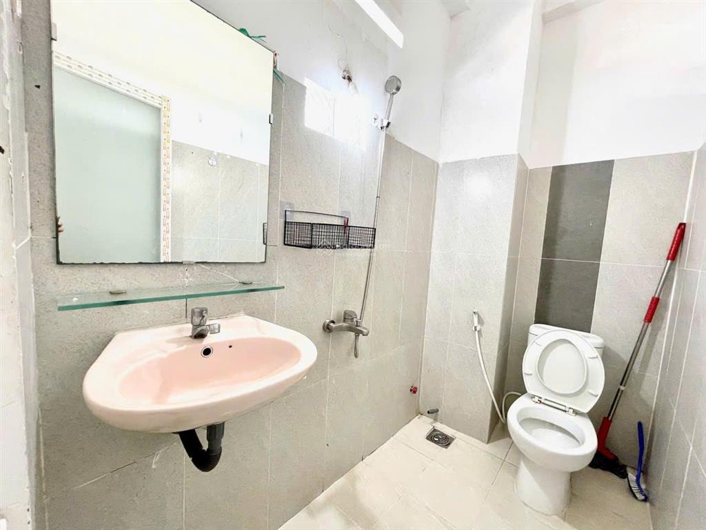 Phòng giá cực rẻ  ngay nguyễn duy trinh  gần dh gtvt, cd công thương  hỗ trợ hssv