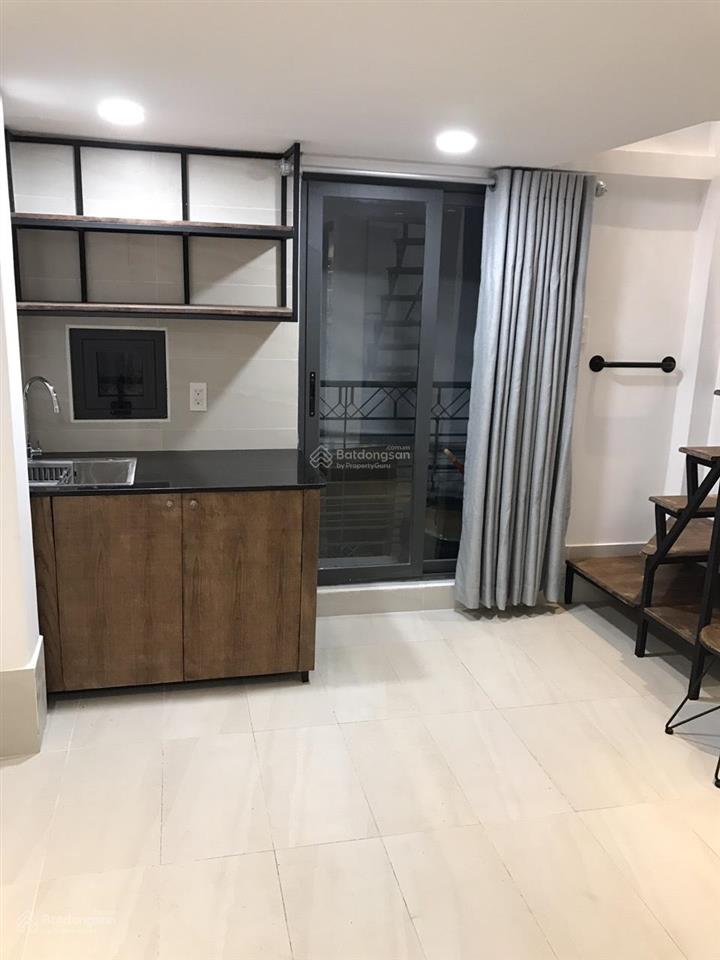 Giảm 1000k cho bạn nào vào ngay phòng thoáng sáng, mát, cửa sổ, ban công gần quận 1, 2