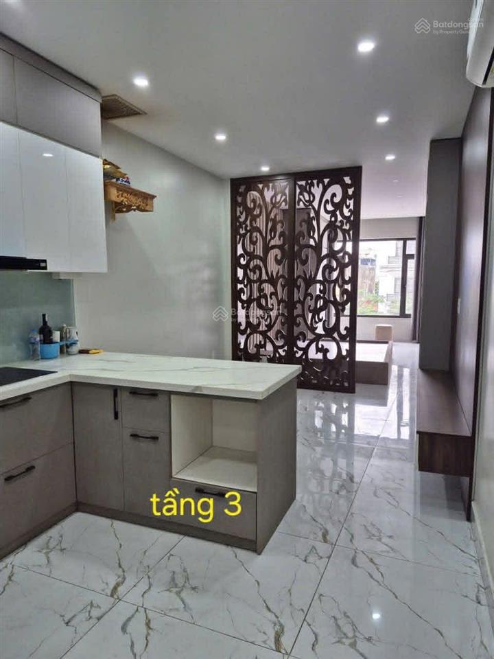 Bán căn nhà 3 tầng mặt ngõ 4m, cách mặt đường trần nguyên hãn 30m  nhà mới, giá hợp lý