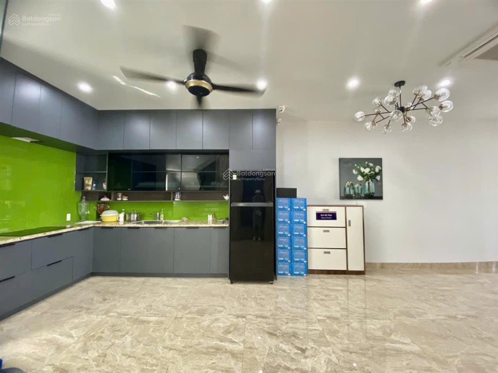 Căn mặt tiền 8,4m mặt phố trần nguyên hãn  đoạn đẹp, sầm uất, thuận tiện