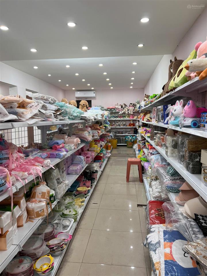 Căn mặt tiền 8,5m phố lê lợi  đoạn đẹp, đường 2 chiều ôtô, xe máy