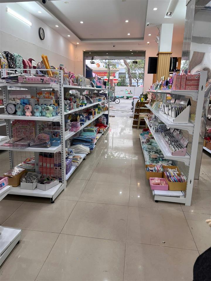 Căn mặt tiền 8,5m phố lê lợi  đoạn đẹp, đường 2 chiều ôtô, xe máy