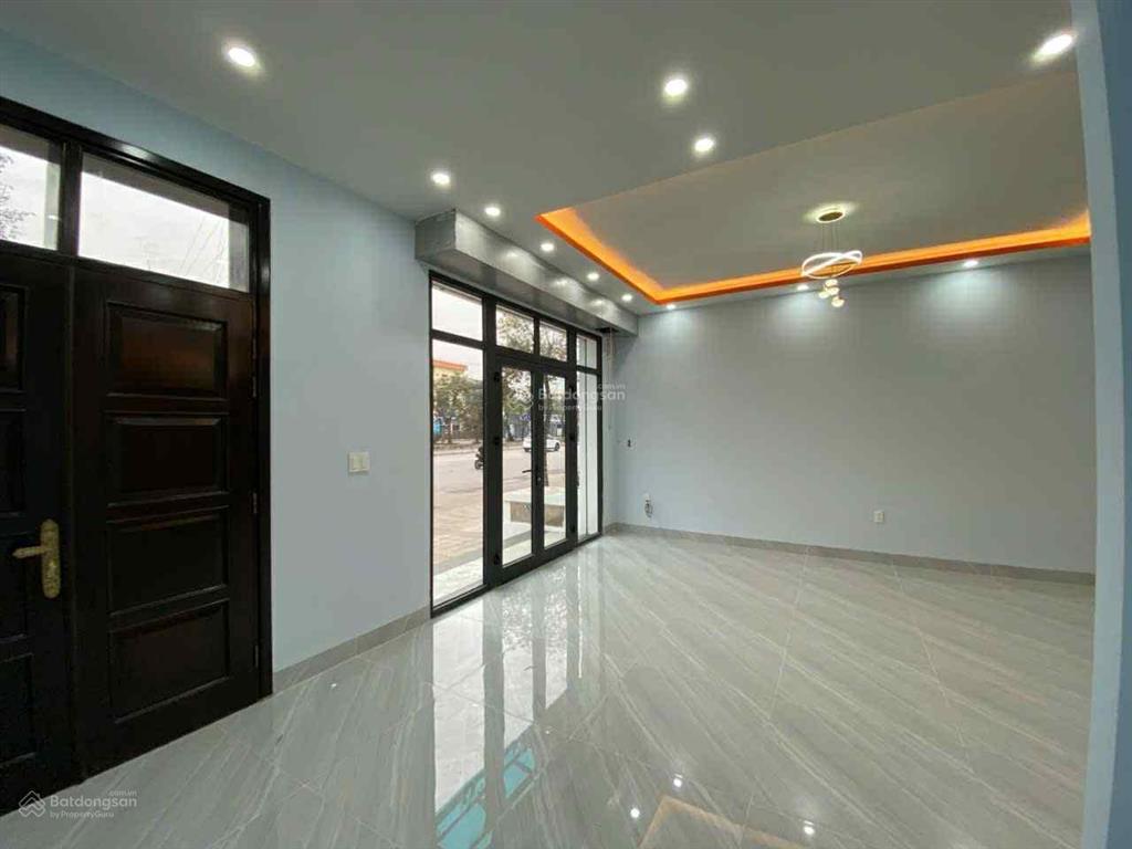 Căn mặt tiền hơn 5m mặt phố tô hiệu  ngay ngã 4 mê linh  hồ sen, gần dự án hoàng huy