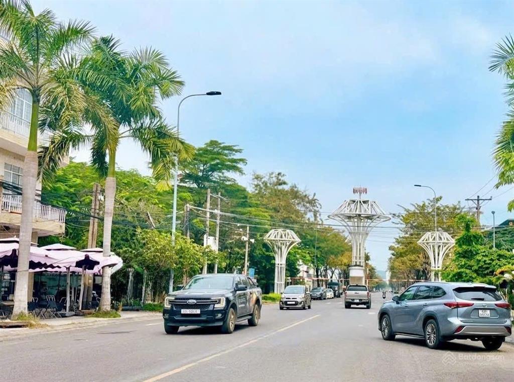 Giảm ngay 200tr chỉ còn 3,24 tỷ  bán nhà đẹp 2 tầng  gần đông tăng long, quận 9.