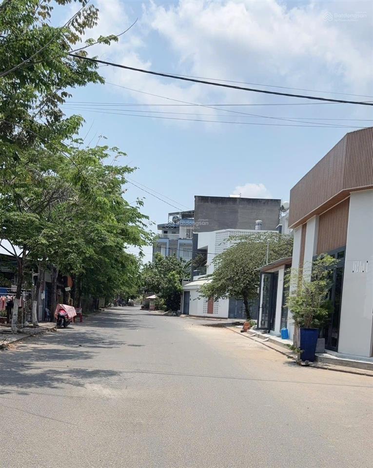 Bán nhà đẹp 03 tầng (gần công viên) ôtô ngủ trong nhà  chỉ 5,9 tỷ  gần đông tăng long, quận 9.