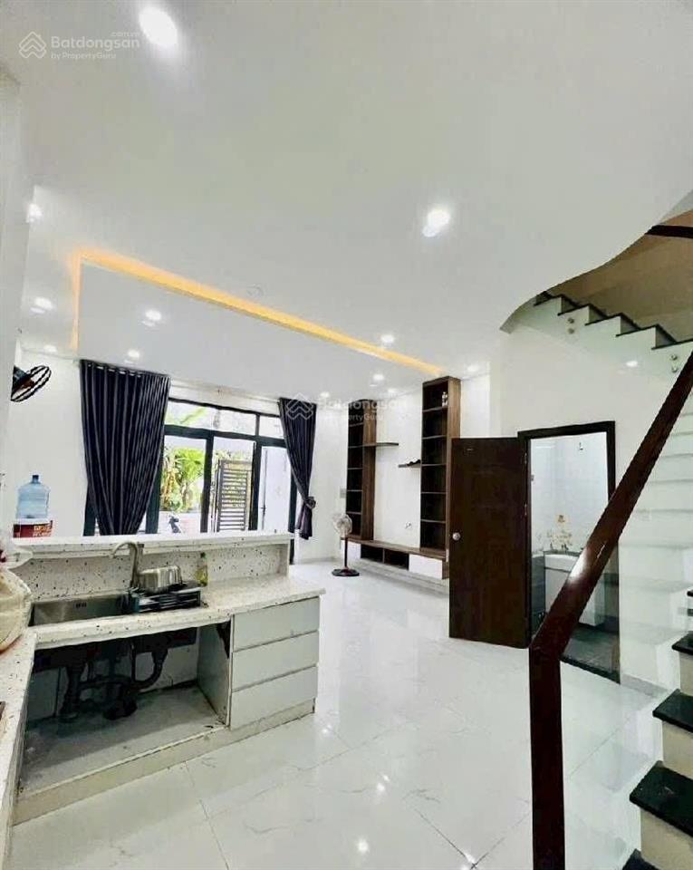Chủ ngộp cần bán gấp nhà đẹp 03 tầng  chỉ 4,59 tỷ  gần trường ths long trường , quận 9!