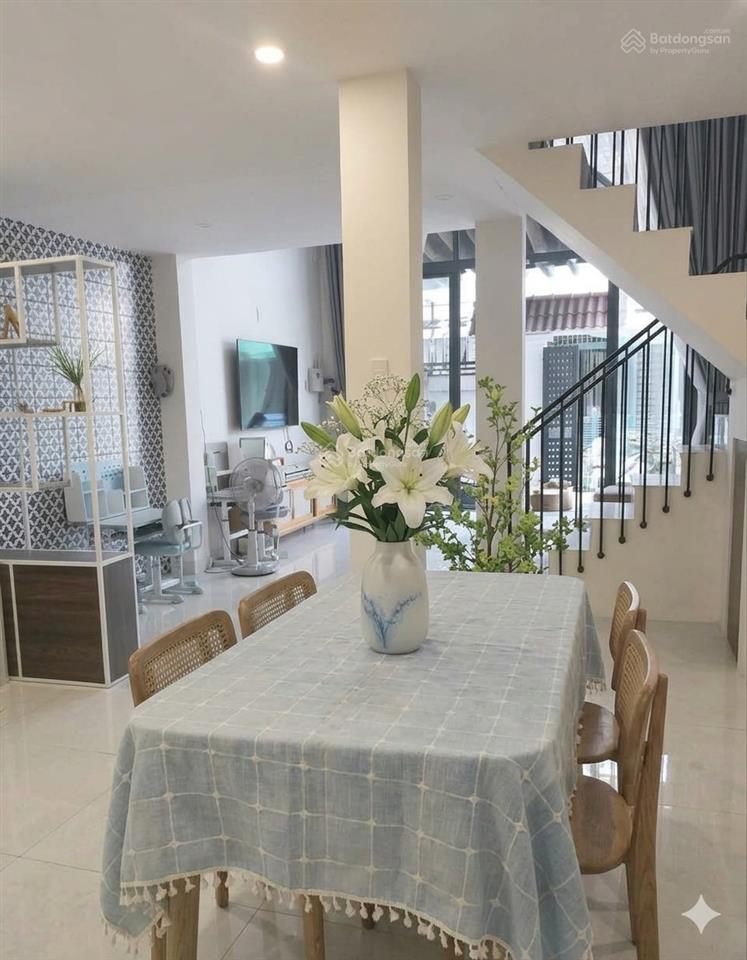 Bán nhà biệt thự mini 02 tầng (120m2)  chỉ 8,95tỷ  gần global city  nguyễn duy trinh, quận 2 !