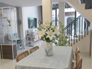 Bán nhà biệt thự mini 02 tầng (120m2)  chỉ 8,95tỷ  gần global city  nguyễn duy trinh, quận 2 !