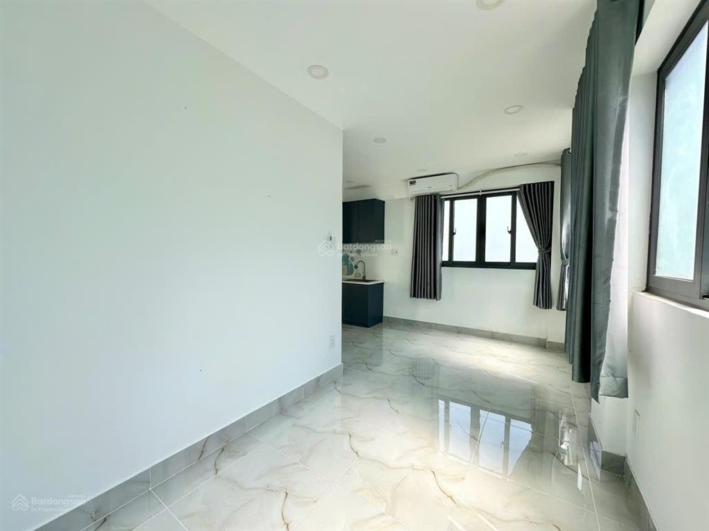 Phòng studio mới tinh không gian rộng, thoáng, dễ decor