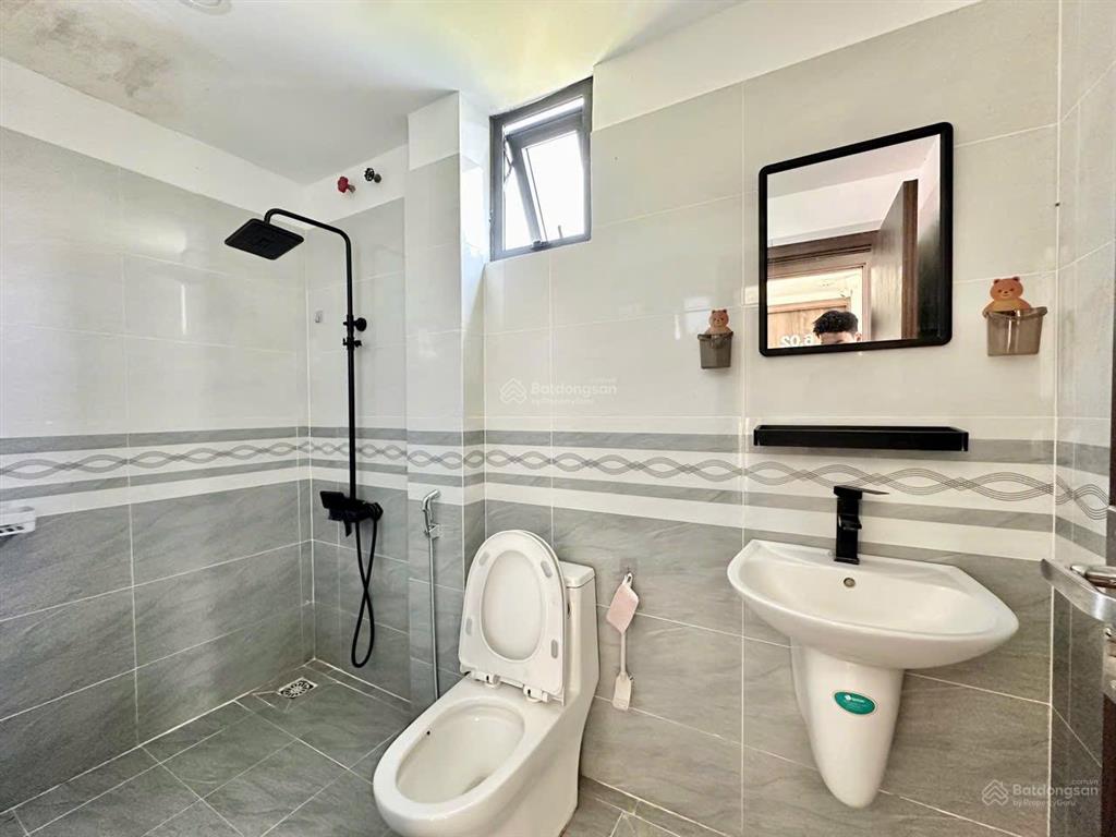 Phòng studio mới tinh không gian rộng, thoáng, dễ decor