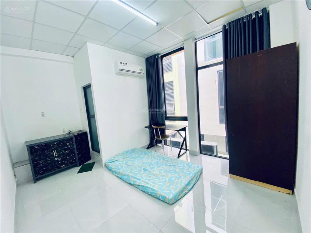 Căn hộ cửa sổ lớn lấy ánh sáng ngay đại học umt