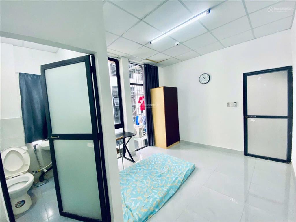 Căn hộ cửa sổ lớn lấy ánh sáng ngay đại học umt