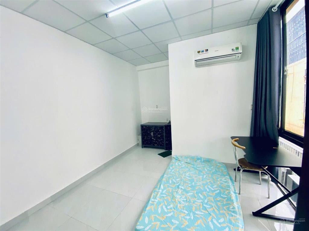 Căn hộ cửa sổ lớn lấy ánh sáng ngay đại học umt