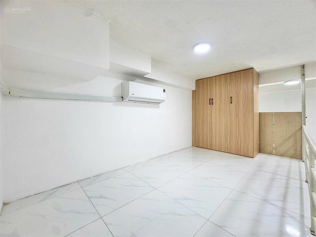 Căn gác xinh xỉu rộng rãi, sáng thoáng dọn vào ở ngay