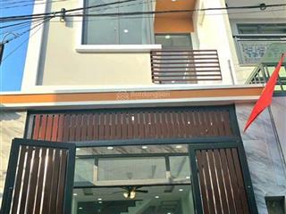 Nhà phố cần bán giá 5tỷ250, long trường