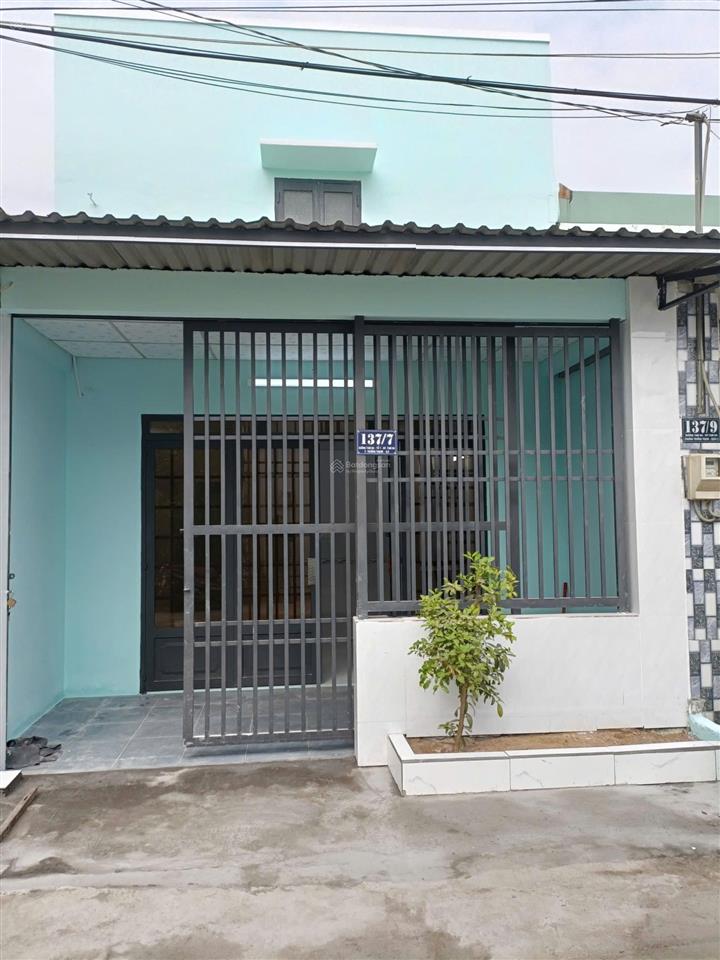 Cần bán nhà dt 85m2, p. long trường