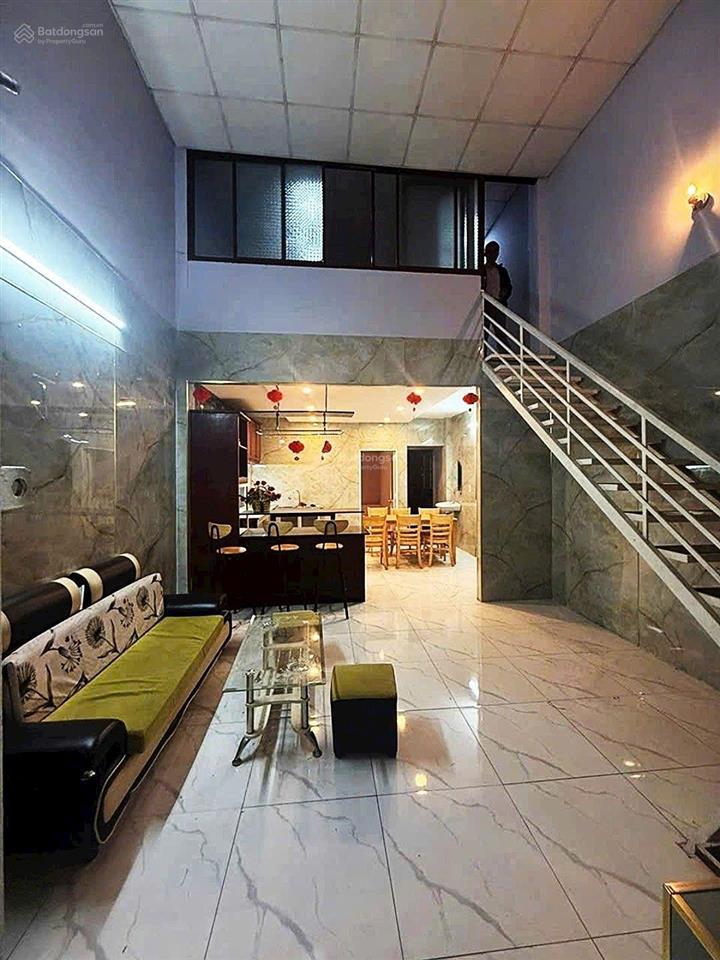Cần bán nhà 1trệt, lửng. dt 64m2 giá 4ty680 ngay ngã tư thủ đức, coopmart,
