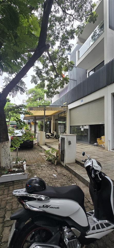 Cho thuê shophous đông tăng long 125m2, nhà hoàn thiện cơ bản giá 16tr/th