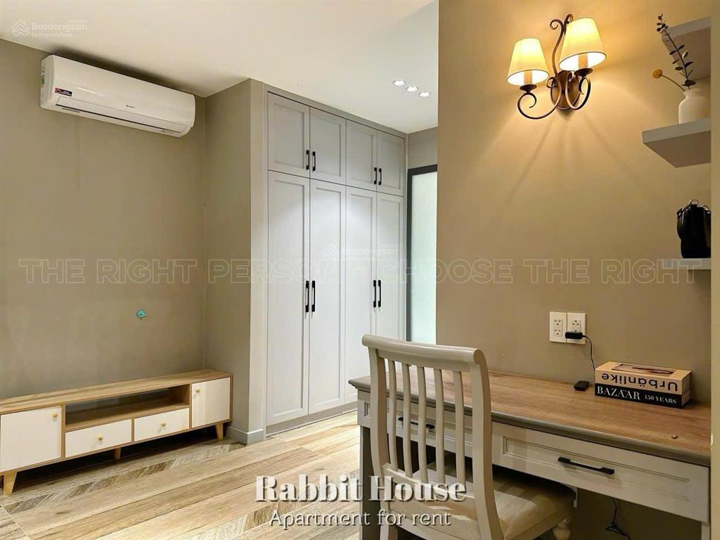 Hot! siêu phẩm penthouse full nội thất cao cấp bậc nhất ngay hồ hảo hớn, quận 1, gần chợ bến thành