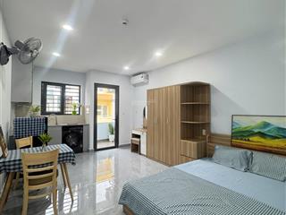 Cho thuê căn hộ ban công máy giặt riêng đầy đủ nội thất ngay vòng xoay dân chủ, toà nhà viettel, q3
