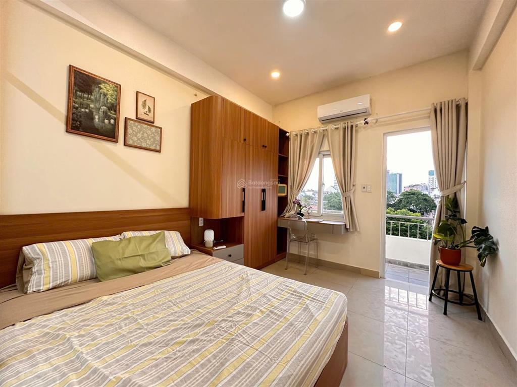 Căn hộ 1 phòng ngủ tách bếp ban công full nội thất siêu thoáng ngay chợ tân định, cv lê văn tám
