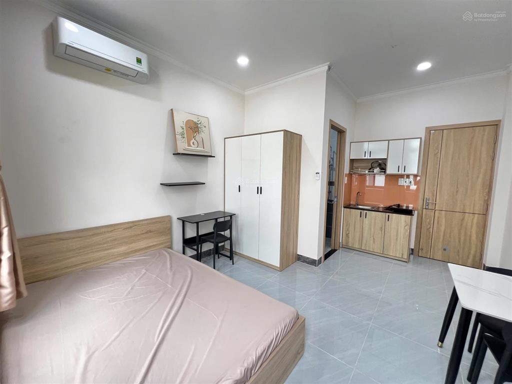 Căn hộ cho thuê đầy đủ nội thất có cửa sổ cực thoáng ngay lotte mart gần đại học tôn đức thắng,rmit