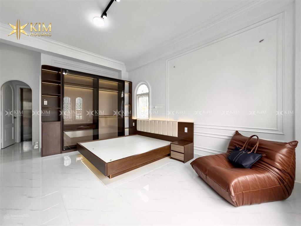 Cho thuê căn hộ ban công nội thất cao cấp mới 100% ngay lâm văn bền gần chợ tân mỹ, lotte mart q7