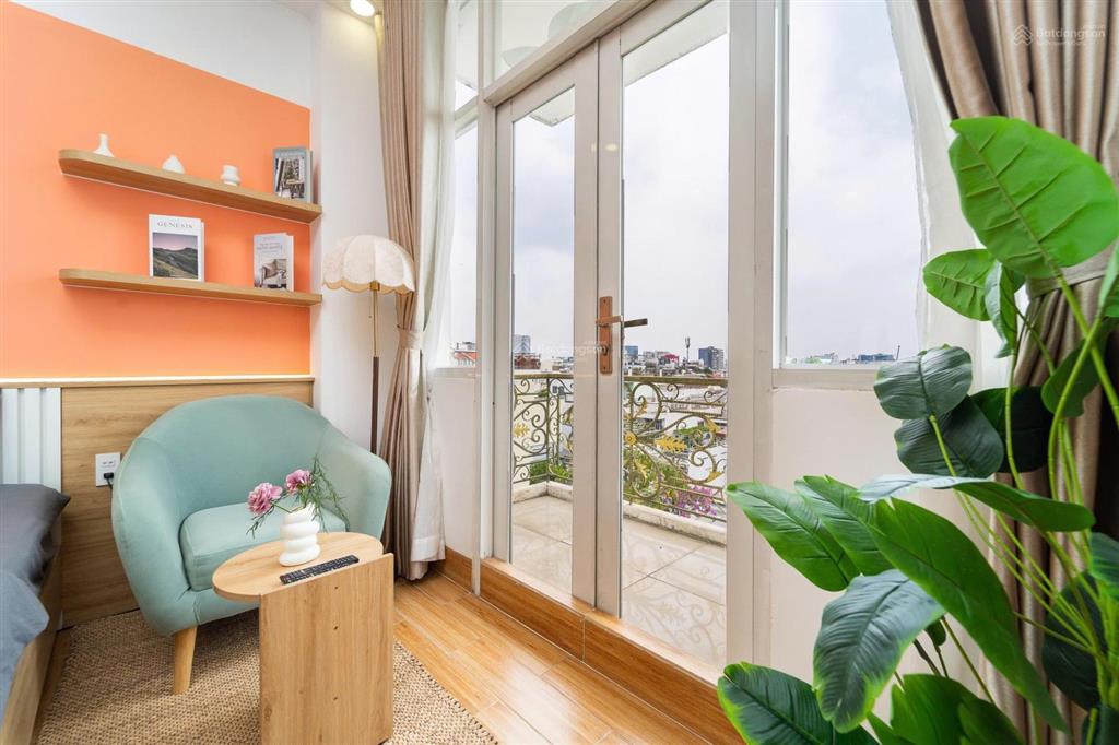 Cho thuê căn hộ tách bếp ban công view đẹp ngay chung cư sunrise city, gần đh tdtu, đh rmit, himlam